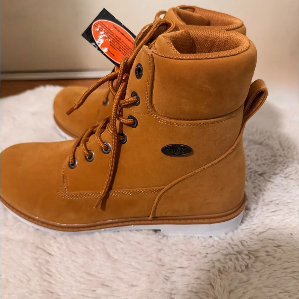 Lugz Classic Brown Lace-Up Boots. 11.5